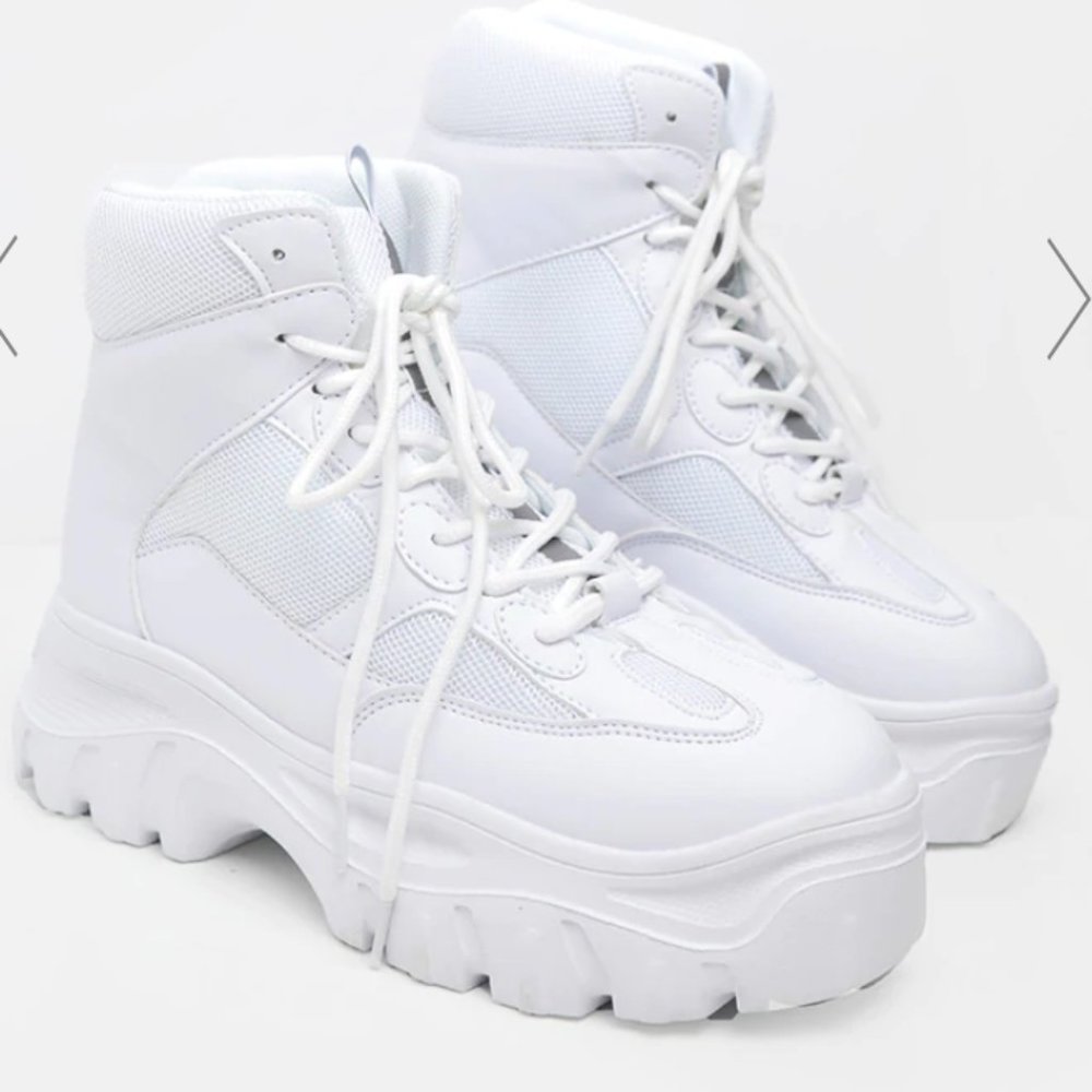 WHITE FLATFORM SPORTY CHUNKY SNEAKERS (PLATFORM)